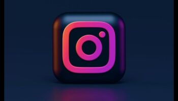 تأثير الصناعة: التصميم الجرافيكي الذي يتحدث عن مجلدات