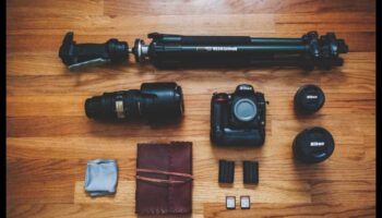 Gear Genius: معدات التصوير الفوتوغرافي التي يجب أن يمتلكها كل محترف