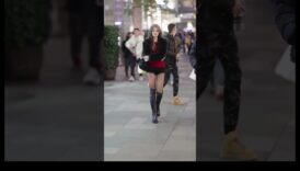 ملحمة أسلوب الشارع: استكشاف الأناقة الحضرية من خلال لقطات آسرة